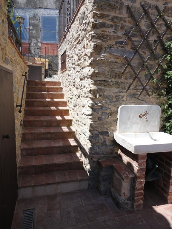 Апартаменты Casa Dell'Angelo Кастельнуово-ди-Магра Экстерьер фото